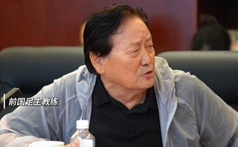 他对, 境上, 岁的老教练 他对, 境上, 岁的老教练