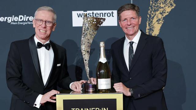 上祝贺, 这项以奥地